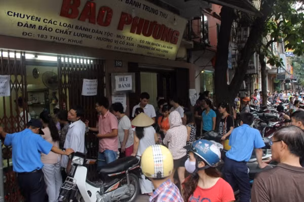 Nghẹt thở tìm mua bánh trung thu cổ truyền Hà Nội ảnh 4