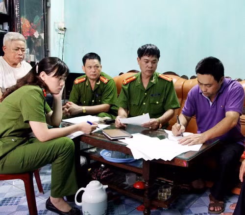 Bắt giáo viên lừa đảo chiếm đoạt gần 1 tỷ đồng ảnh 5