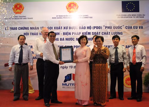 Chênh chao 'nước mắm Phú Quốc' ảnh 1