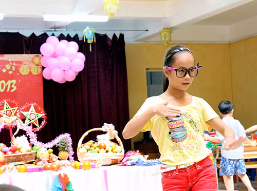 Tuổi thơ em với ánh trăng rằm ảnh 15