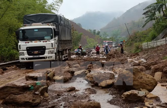 Thiệt hại nặng về người do chủ quan với mưa lũ ảnh 1
