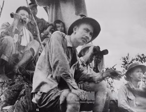 Phim tài liệu 'Hồ Chí Minh-Bài ca tự do' phát sóng đúng sinh nhật Bác ảnh 1