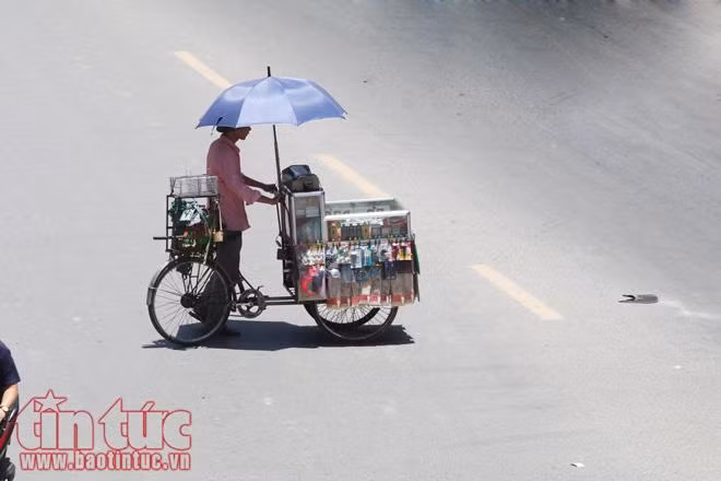Bắc và Trung Bộ có thể mưa dông, kết thúc nắng nóng gay gắt từ 7/7 ảnh 1