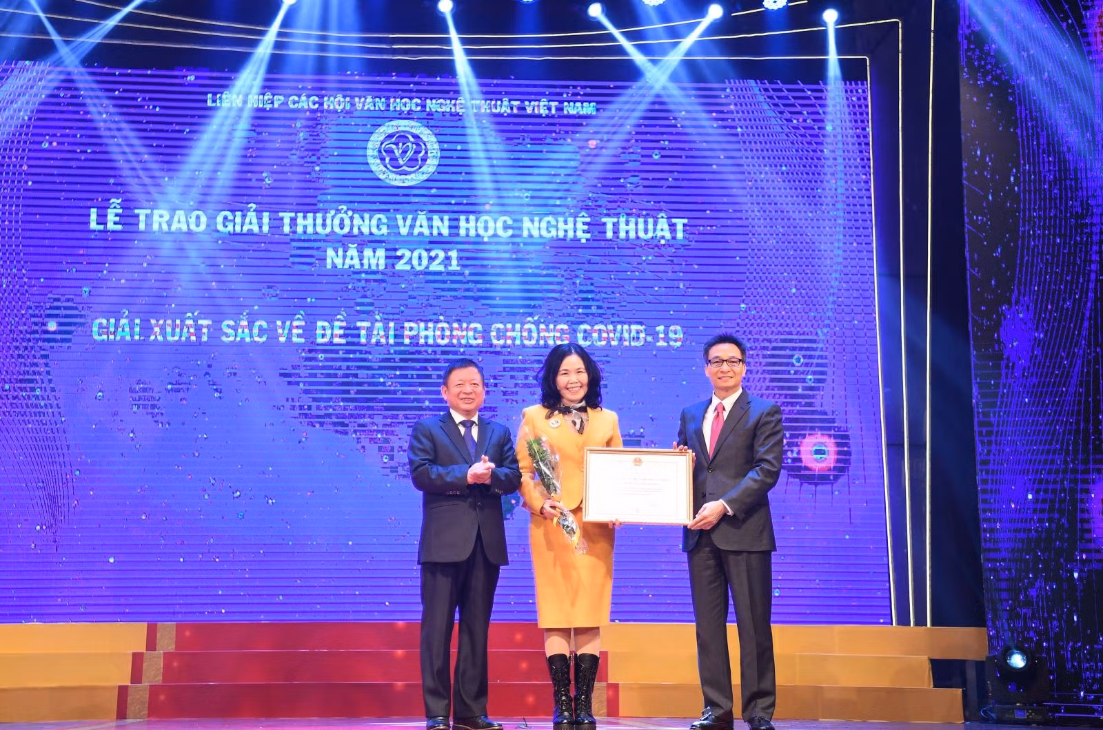 Chú thích ảnh