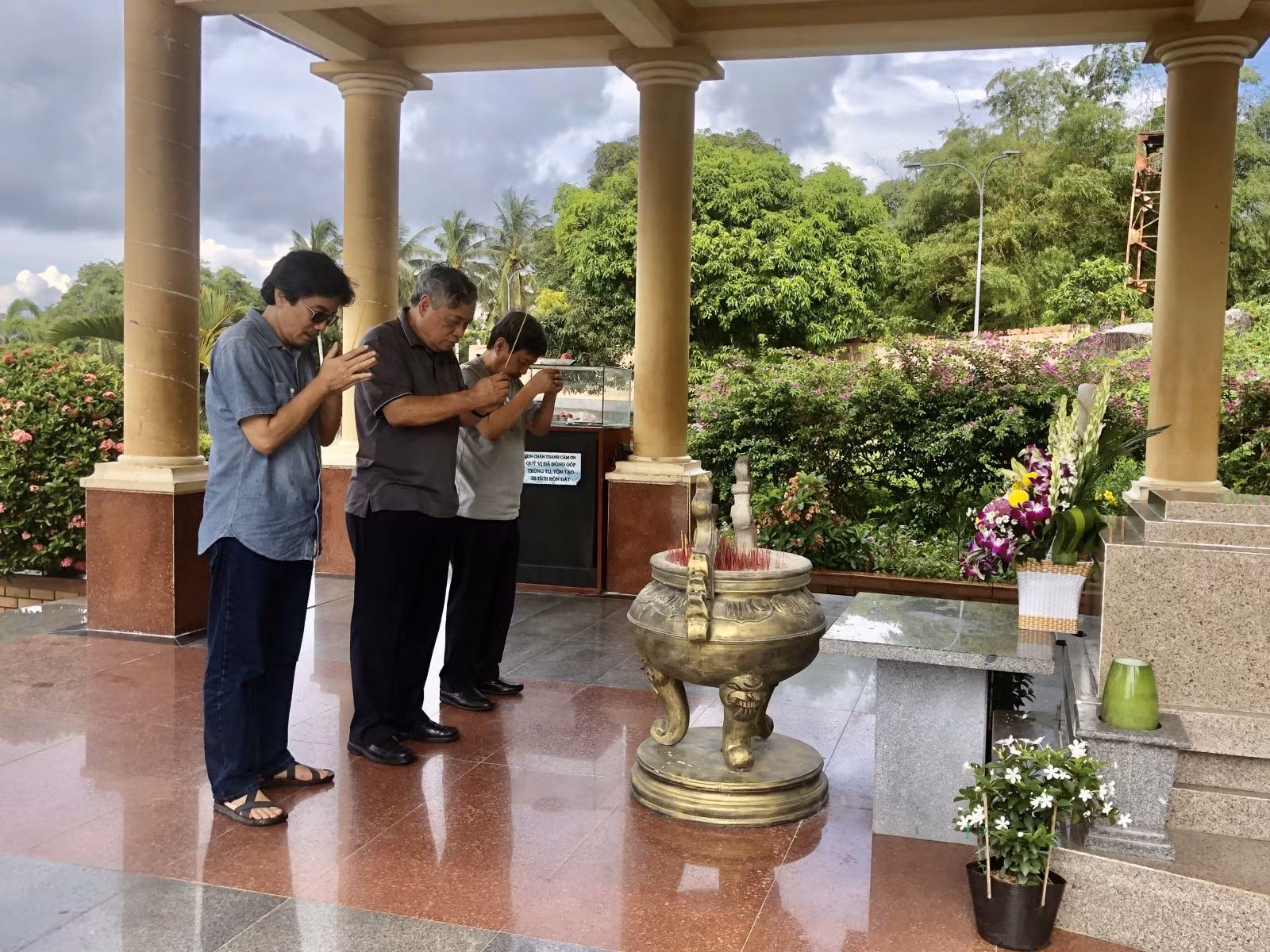 Chú thích ảnh