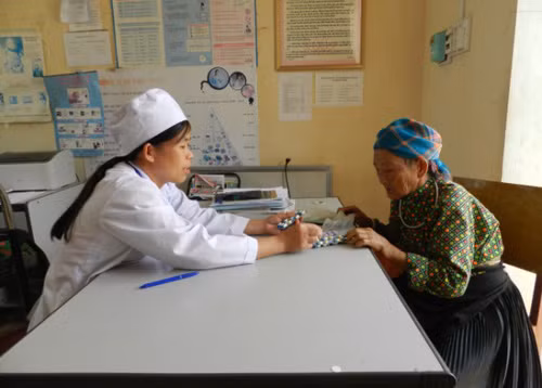 Đầu tư cho y tế xã vùng khó ảnh 1
