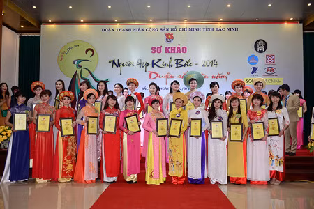 Người đẹp Kinh Bắc hội tụ 'Duyên sắc ngàn năm' ảnh 5