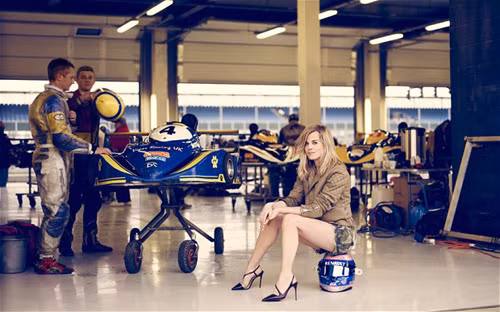 Susie Wolff - Bóng hồng sau tay lái ảnh 1