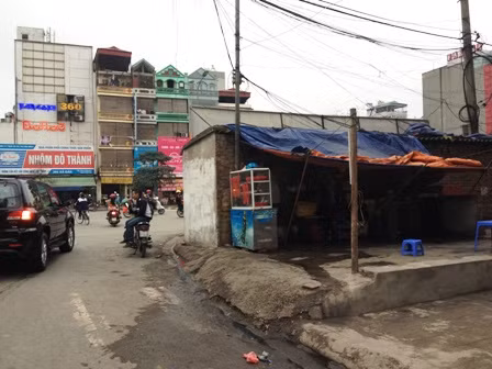 Nhà siêu méo án ngữ mặt phố Hà Nội ảnh 18