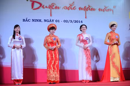 Người đẹp Kinh Bắc hội tụ 'Duyên sắc ngàn năm' ảnh 4