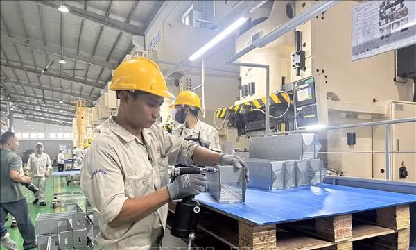 Tăng trưởng GDP cải thiện qua từng quý, 9 tháng tăng 9,01%