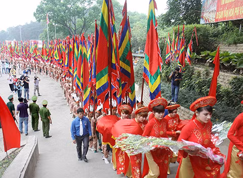 Dâng hương tưởng niệm Vua Hùng tại Phú Thọ ảnh 1