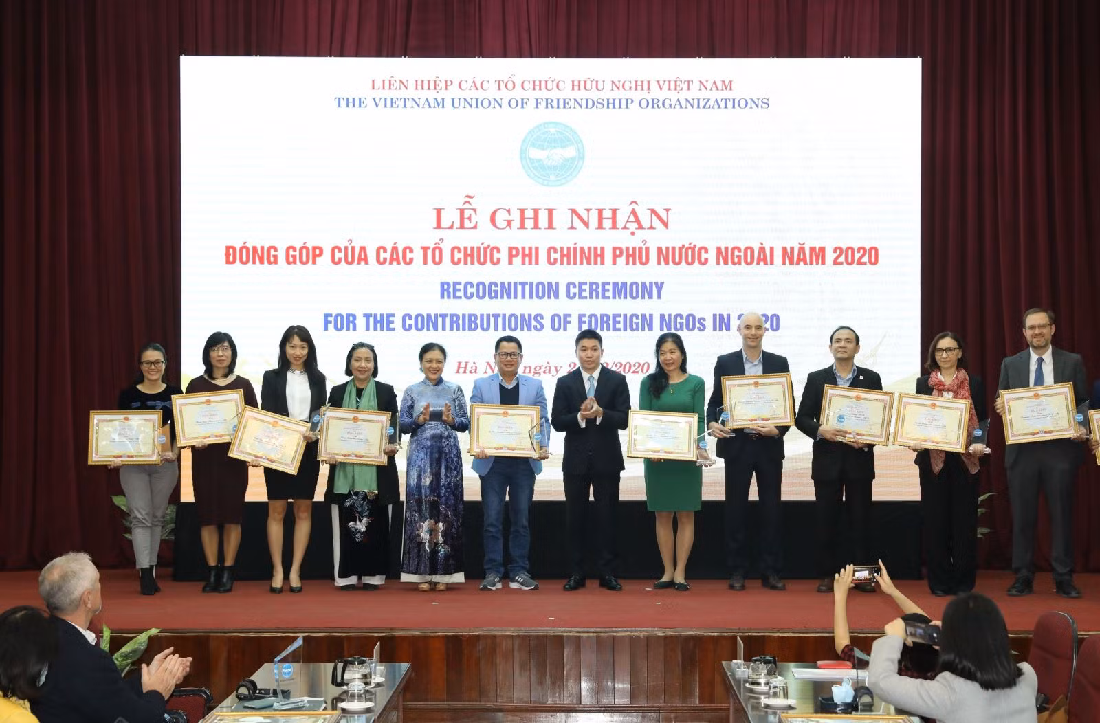 Liên hiệp các tổ chức hữu nghị Việt Nam tổ chức Lễ ghi nhận đóng góp của các tổ chức phi chính phủ nước ngoài, chiều 21/12/2020, tại Hà Nội.