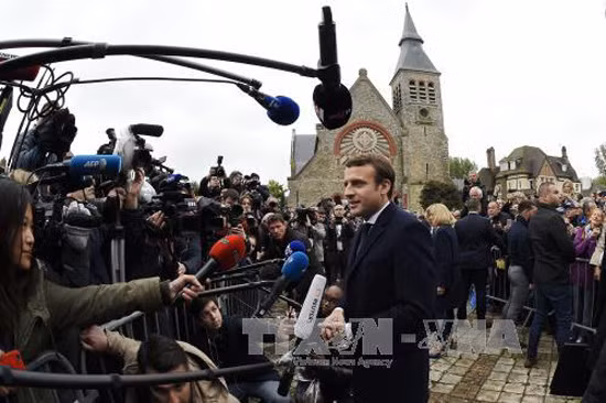 Pháp điều tra vụ tấn công mạng nhằm vào ứng cử viên Macron ảnh 1