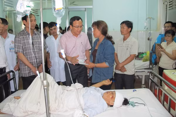 Họp khẩn khắc phục hậu quả vụ tai nạn thảm khốc ở Gia Lai ảnh 2