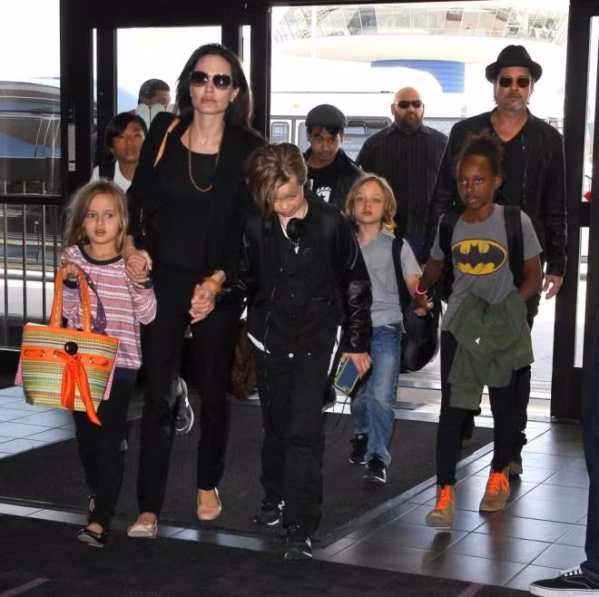 Brad Pitt tiều tụy nói 'đang sống mà như chết' sau ly hôn ảnh 6