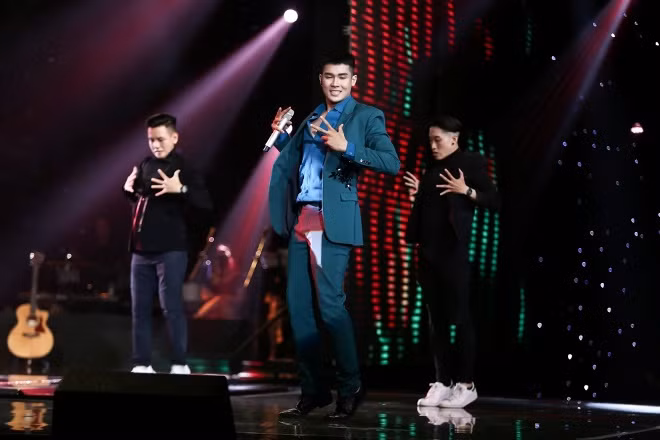 Đào Tín The Voice: ‘Khi anh ra đi, quá khứ còn lại gì’ ảnh 1