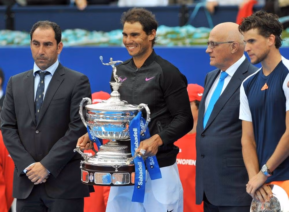 ‘Vua đất nện’ trở lại, Rafael Nadal lần thứ 10 vô địch Barcelona mở rộng ảnh 2