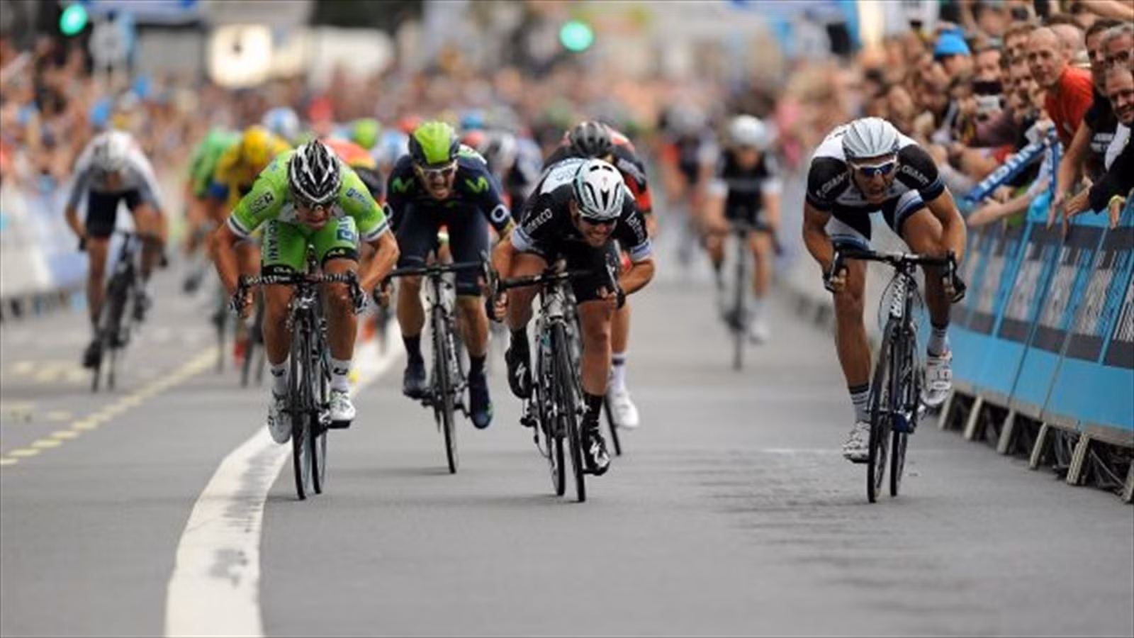 Hai tay đua Italy bị cấm thi đấu ngay trước thềm giải Giro d'Italia vì sử dụng doping ảnh 1