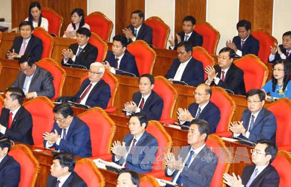 Kỷ luật cảnh cáo và thôi giữ chức Ủy viên Bộ Chính trị với đồng chí Đinh La Thăng ảnh 1