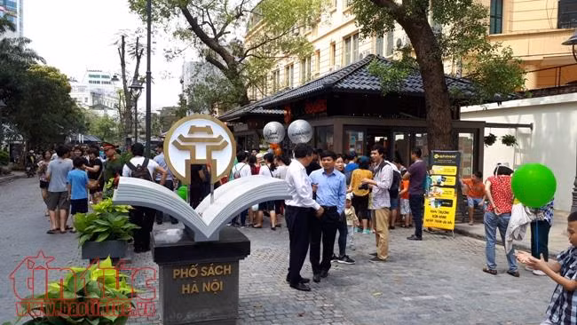 Phố sách Xuân Mậu Tuất 2018 khai mạc mùng 3 Tết ảnh 1