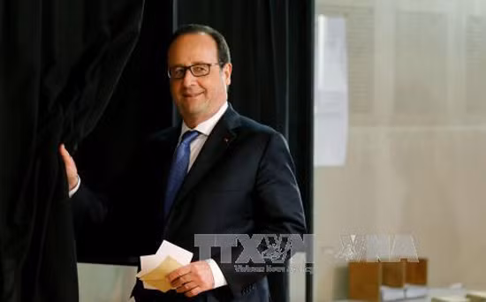 Tổng thống Pháp Hollande thực hiện chuyến công du nước ngoài cuối cùng ảnh 1