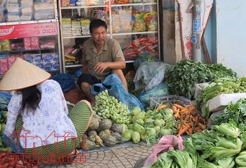 Chợ, hàng quán ế ẩm vì người dân thành phố đi nghỉ lễ ảnh 2