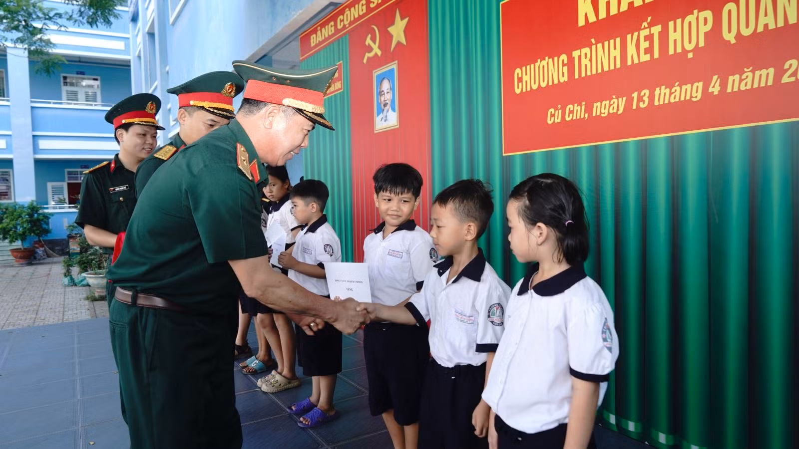 Chú thích ảnh