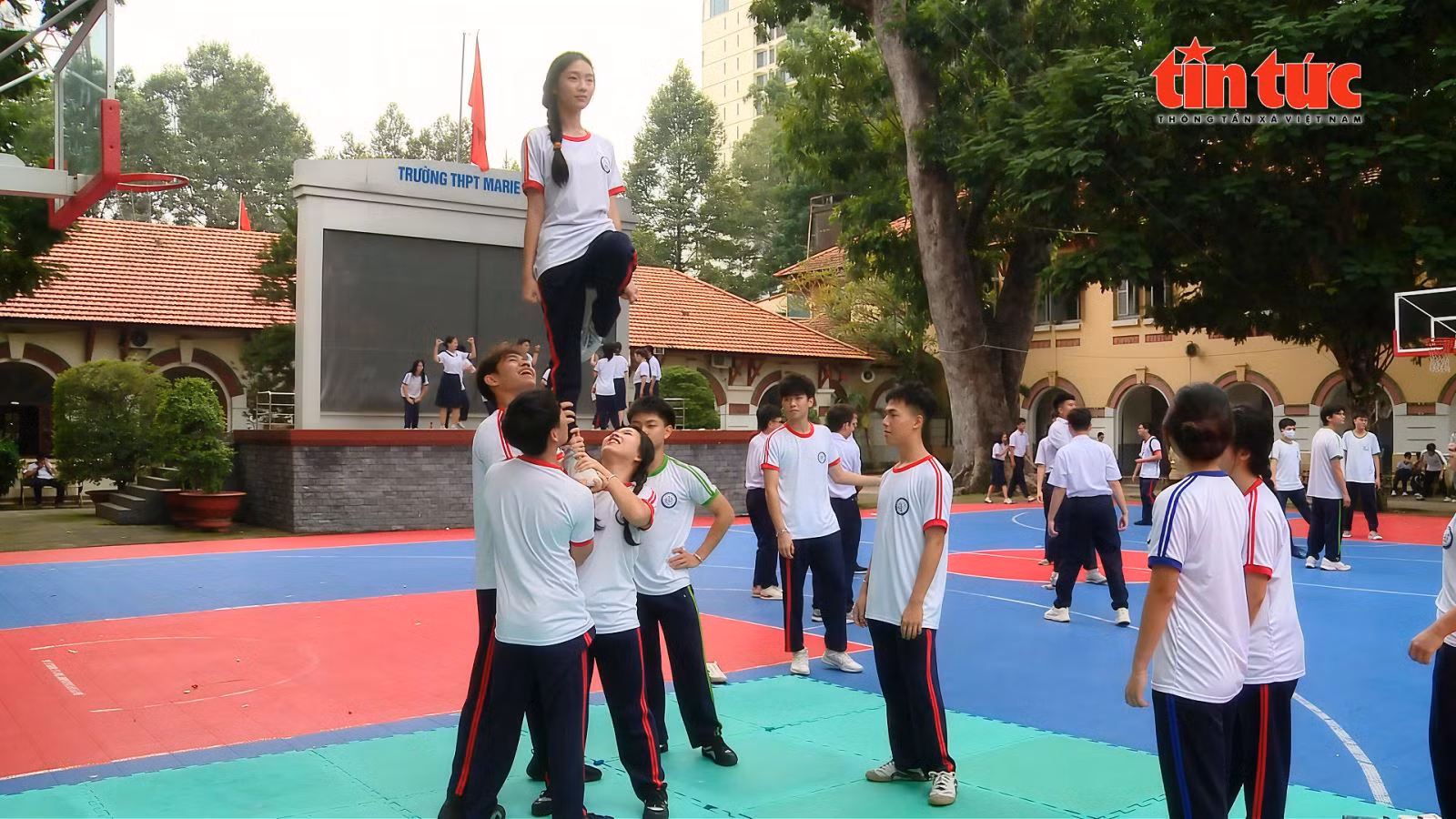 Chú thích ảnh