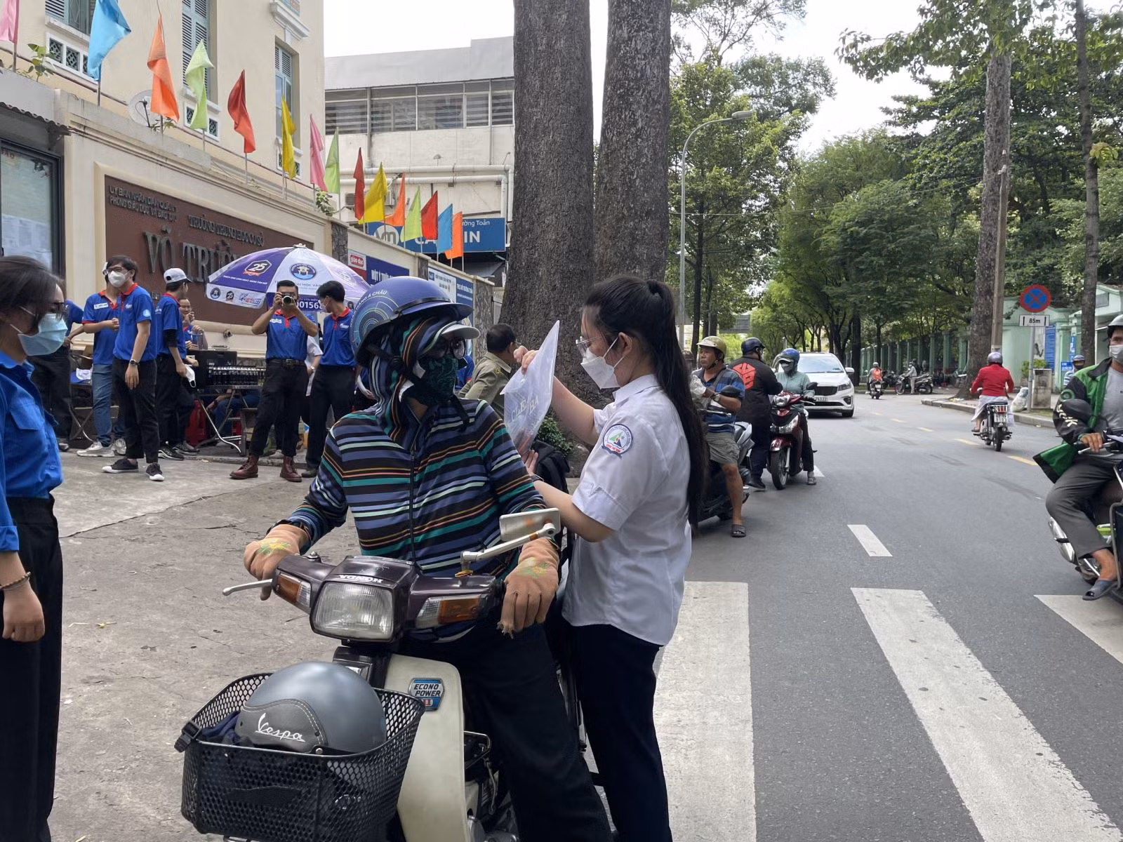 Chú thích ảnh