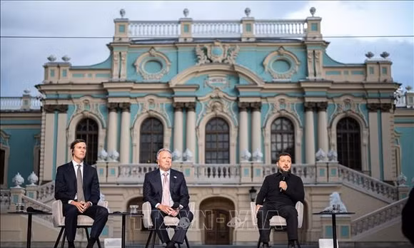 Thương vụ dầu mỏ 20 tỷ USD chen vào đàm phán Mỹ - Nga về Ukraine