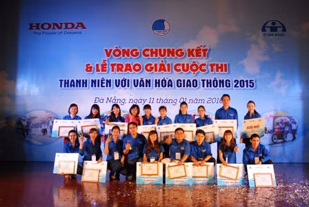 Trao giải Cuộc thi 'Thanh niên với văn hóa giao thông' ảnh 2