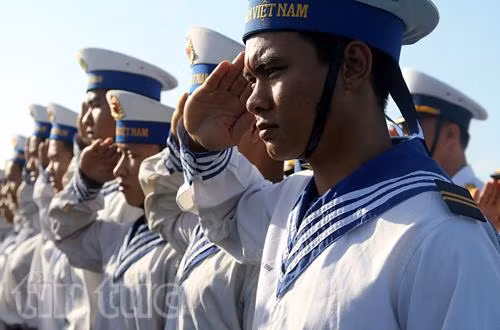 Lễ tưởng niệm các cán bộ, chiến sĩ hy sinh bảo vệ Trường Sa ảnh 4