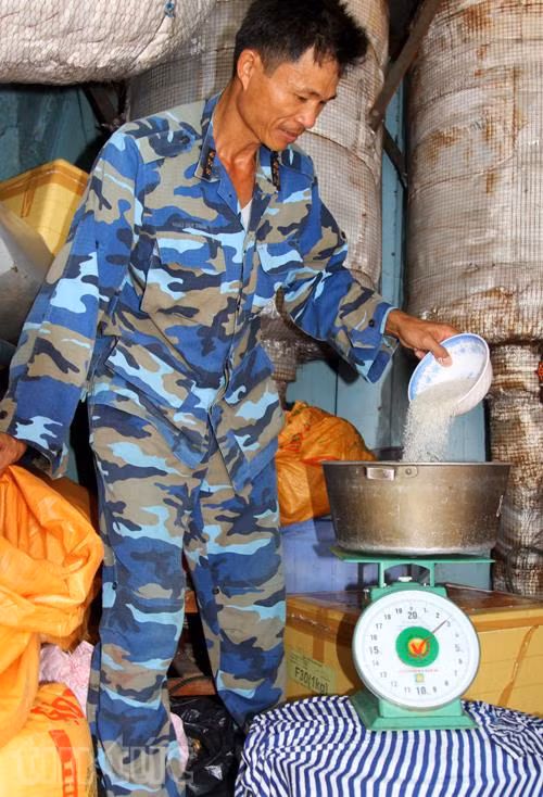 Cơm ngon, canh ngọt giữa biển Trường Sa ảnh 2