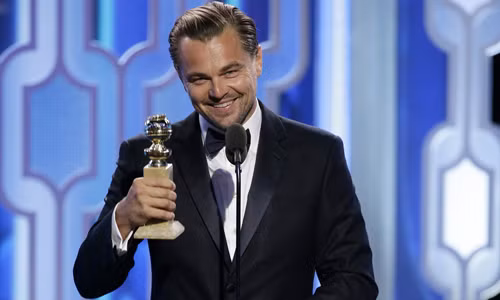 "Revenant" giành vinh quang phút cuối tại Quả cầu vàng ảnh 1