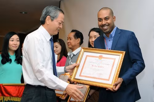 Vietjet là doanh nghiệp kích cầu du lịch nội địa tiêu biểu năm 2015 ảnh 1