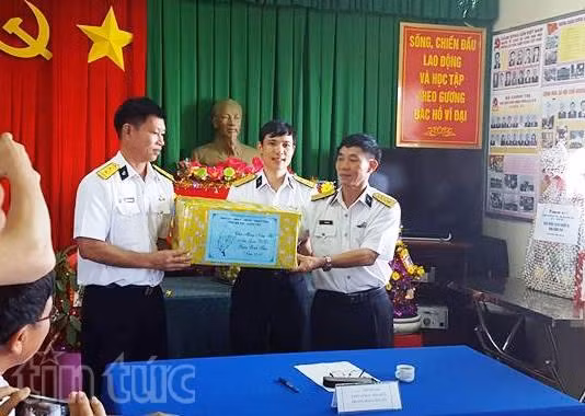 Chúc Tết nhà giàn DK1/2 ảnh 1
