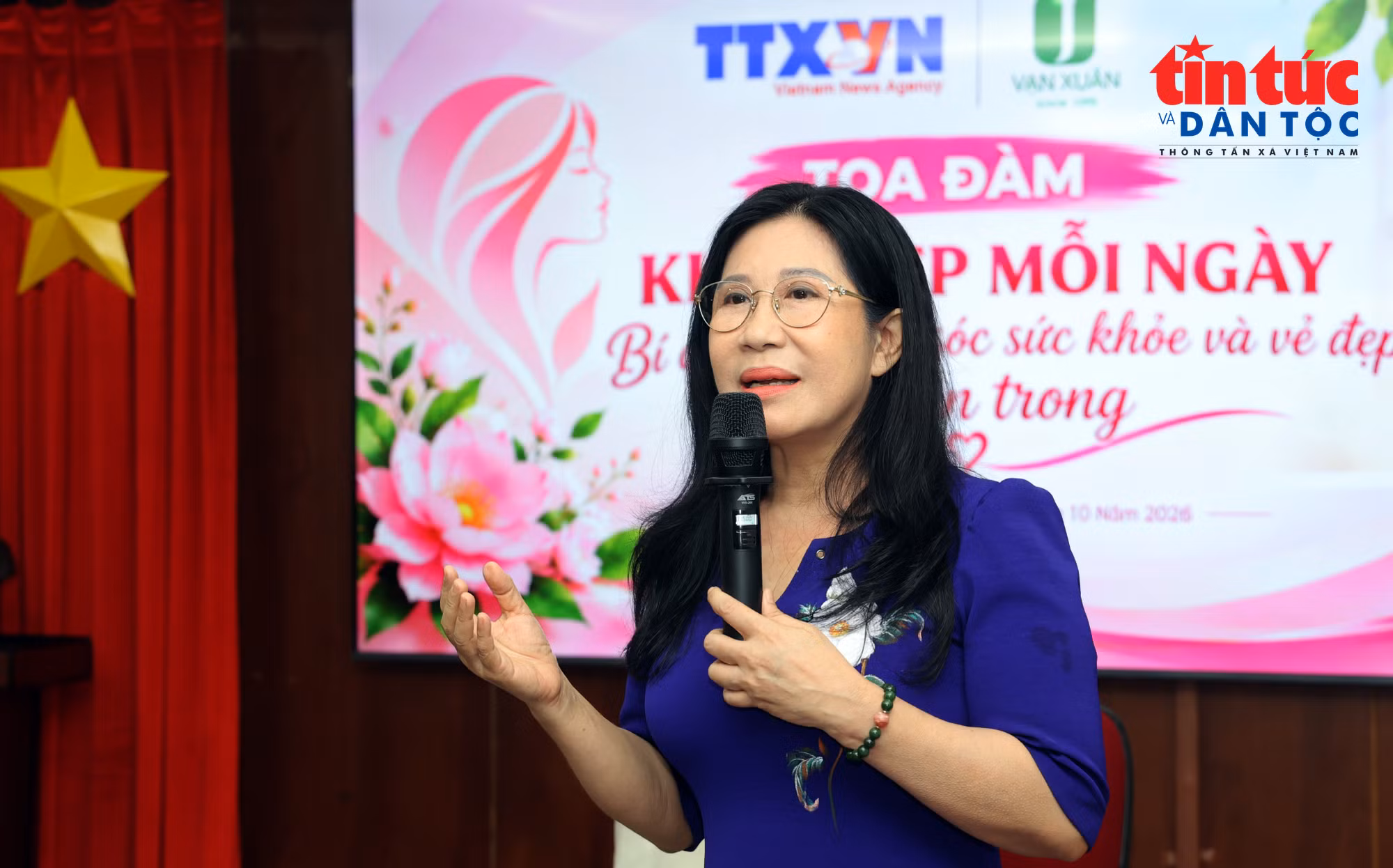 baotintuc_tr_toadam2010202612.jpg