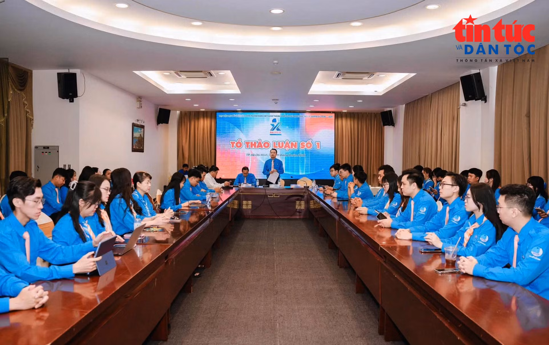 baotintuc_tr_leduytan161020262.jpg