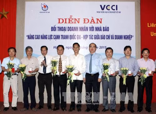 Báo chí có vai trò quan trọng trong sự phát triển của doanh nghiệp ảnh 3