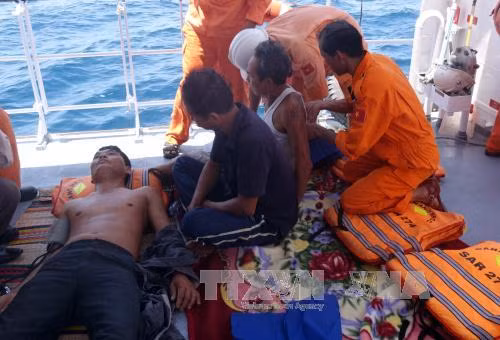 Tàu cá Quảng Nam bị đâm vỡ, 4 thuyền viên thương vong ảnh 2