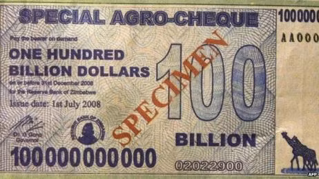 35 triệu tỷ Zimbabwe đổi được 1 USD ảnh 1