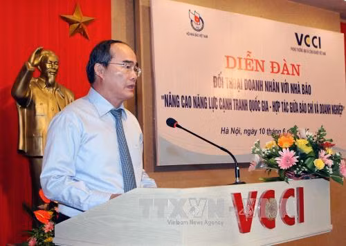 Báo chí có vai trò quan trọng trong sự phát triển của doanh nghiệp ảnh 1