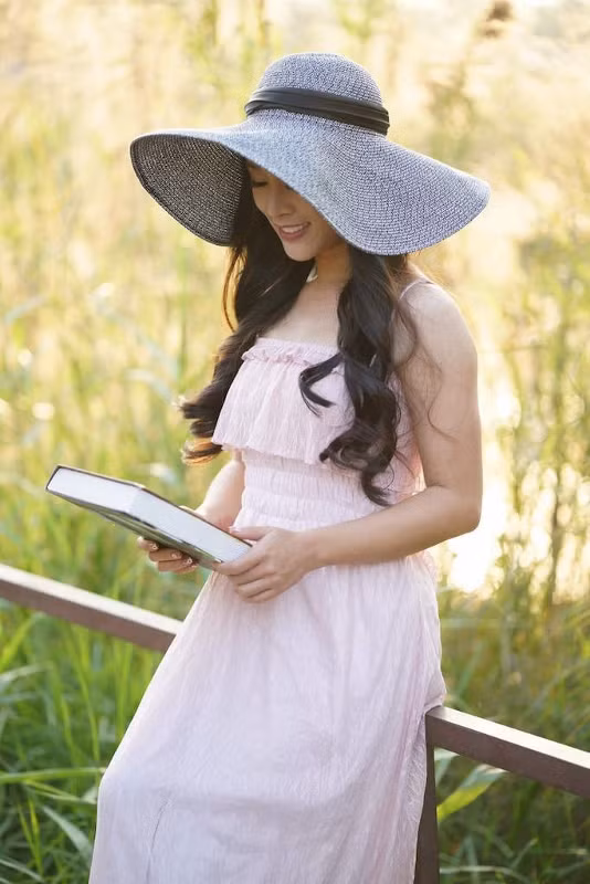 Vợ ca sĩ Việt Hoàn gây bất ngờ với giọng hát trữ tình ảnh 4