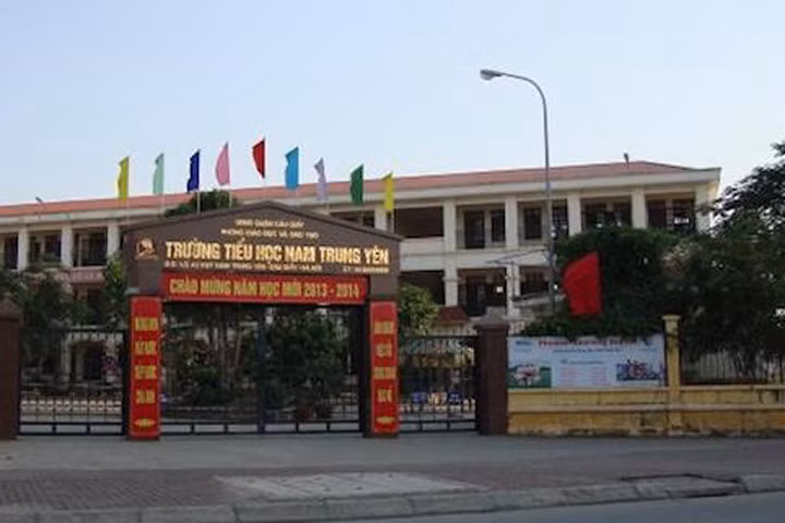 Hôm nay sẽ cách chức hiệu trưởng, hiệu phó trường Nam Trung Yên ảnh 1