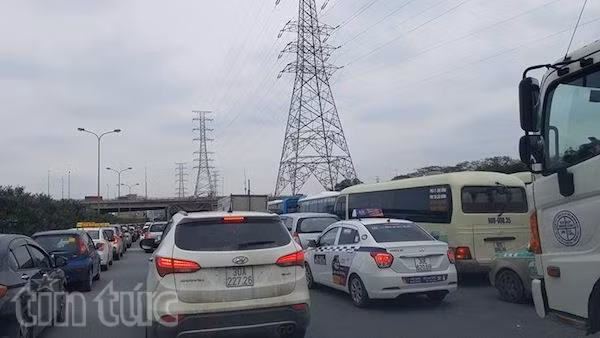 Lên phương án chống ùn tắc tại các cửa ngõ giao thông ảnh 1