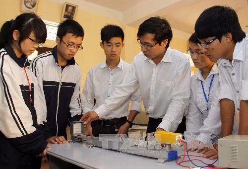Nghệ An điều chỉnh phương án ôn tập kỳ thi THPT Quốc gia 2017 ảnh 1