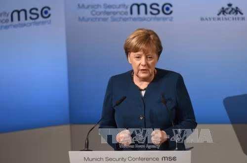 Bầu cử Đức 2017: Đảng của bà Merkel tụt lại phía sau ảnh 1