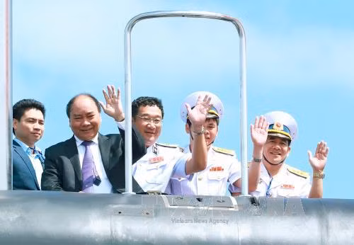 Thủ tướng dự Lễ Thượng cờ hai tàu ngầm Đà Nẵng và Bà Rịa - Vũng Tàu ảnh 4