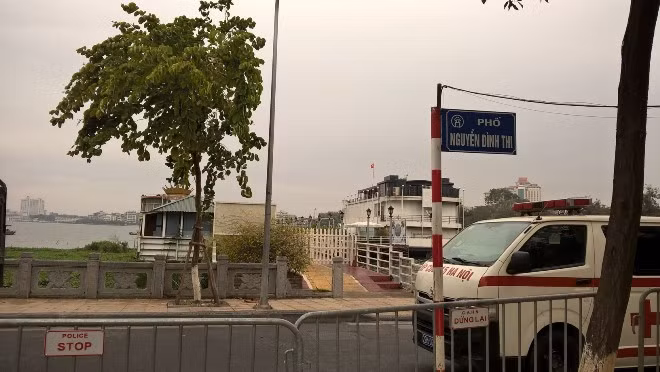 Cưỡng chế nhà nổi, du thuyền Hồ Tây ảnh 13